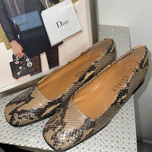 PRICE IS FIRM: RALPH LAUREN Snakeskin Embossed Leather Square Toe Flats Size 7